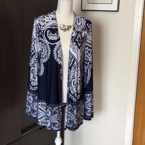 Open cardigan with navy blue and white designs